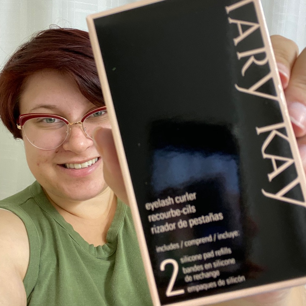 Mary Kay Eyelash Curler